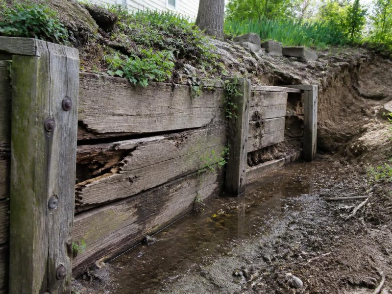 Les erreurs courantes qui réduisent la durée de vie du mur de soutènement en bois