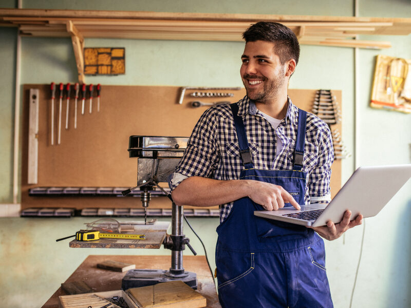 Artisans, n’oubliez pas de soigner votre image sur les réseaux sociaux