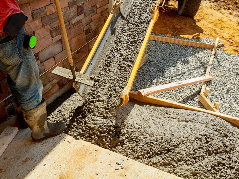 Comment faire du béton désactivé blanc : quelles sont les étapes à suivre ?