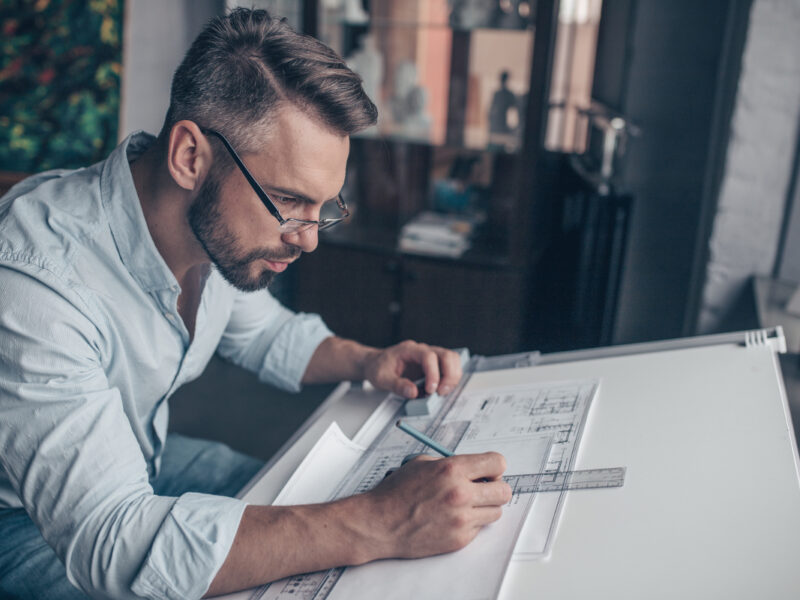 Protéger son activité face aux risques : l’assurance, un pilier pour l’économiste de la construction