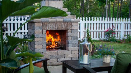 Les foyers de cheminées extérieures pour jardin, terrasse et balcon